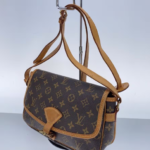 VUITTON011